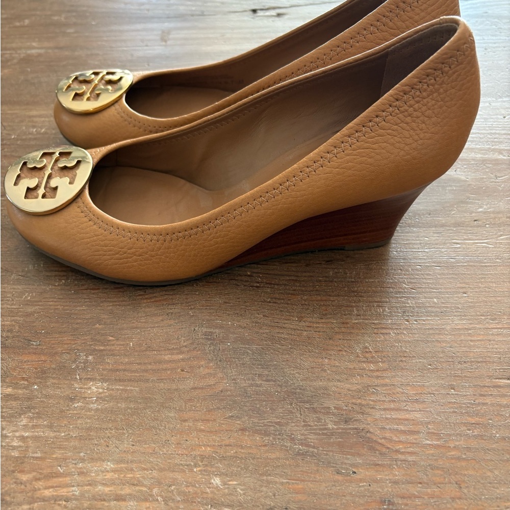 Tory Burch Wedge Shoes  Size 7.5